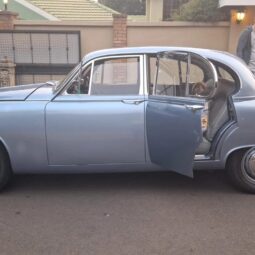 
										Restored 1966 Jaguar 3 Series full									