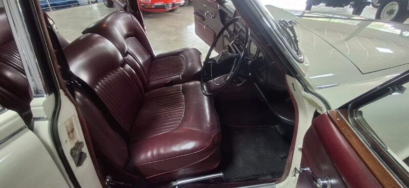 
								Original Condition 1967 Jaguar 420 Sporting Saloon full									