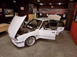 
										Restored 1990 BMW 325i Executive full									