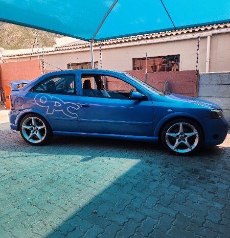 
								Semi Restored 2004 Opel Astra full									