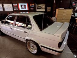 
										Restored 1990 BMW 325i Executive full									