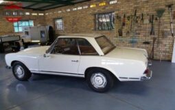 
										Mercedes-Benz 230SL Pagoda LHD Soft Top and Hard Top full									