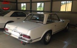 
										Mercedes-Benz 230SL Pagoda LHD Soft Top and Hard Top full									