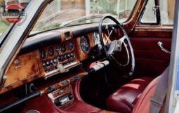 
										1969 Jaguar 420G Sedan full									