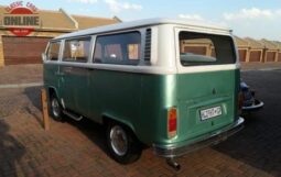 
										1975 Volkswagen Delux Kombi full									