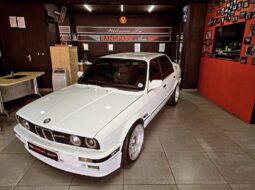 Restored 1990 BMW 325i Executive