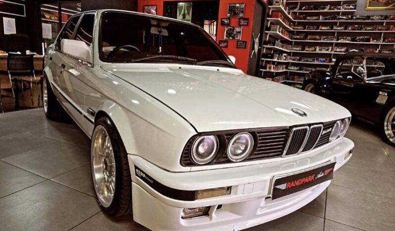 
								Restored 1990 BMW 325i Executive full									