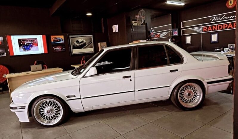 
								Restored 1990 BMW 325i Executive full									