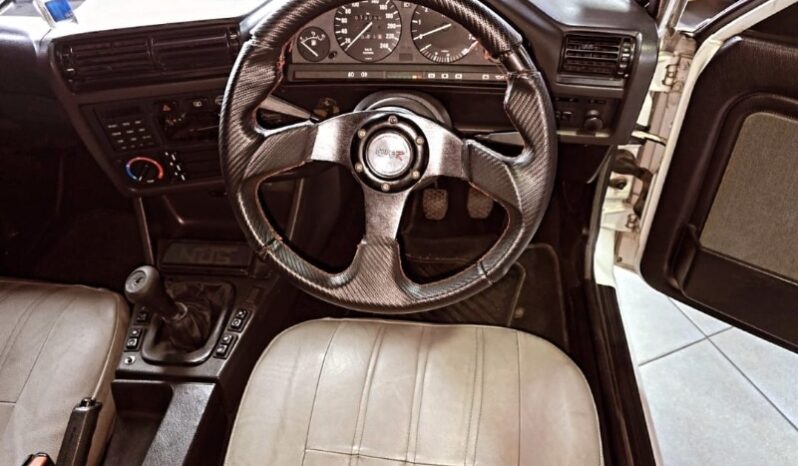 
								Restored 1990 BMW 325i Executive full									