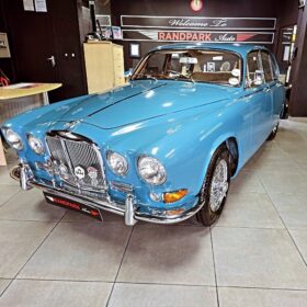 Restored 1968 Jaguar 420