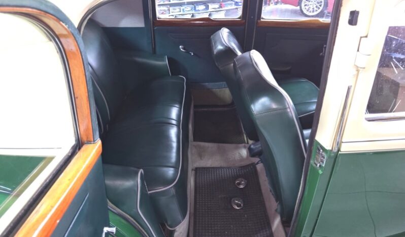 
								Restored 1948 Rover 75 Sports Saloon full									