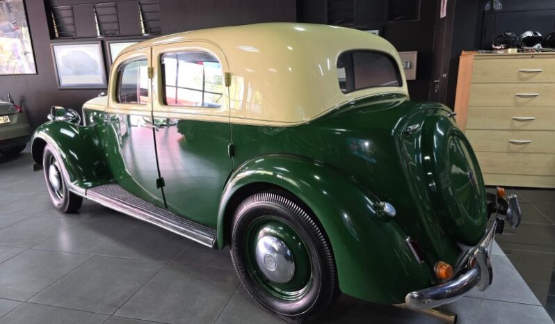 
								Restored 1948 Rover 75 Sports Saloon full									
