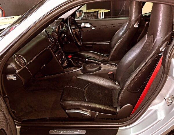 
								Original Condition 2006 Porsche cayman s full									