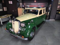 
										Restored 1948 Rover 75 Sports Saloon full									