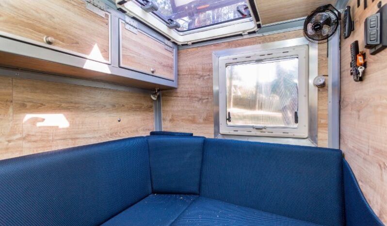 
								Used 2012 Mercedes-Benz Unimog 5000 Camper full									
