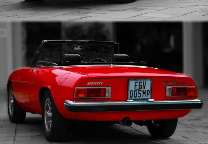 
								1974 Alfa Romeo Spider 2000L full									