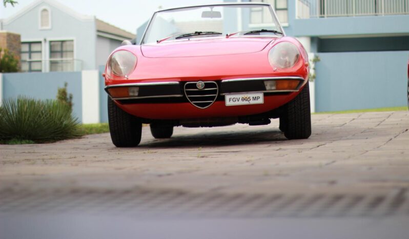 
								1974 Alfa Romeo Spider 2000L full									