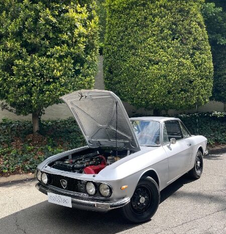 
								Restored 1972 Lancia Fulvia Coupe 1300 full									