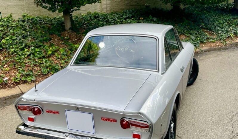 
								Restored 1972 Lancia Fulvia Coupe 1300 full									