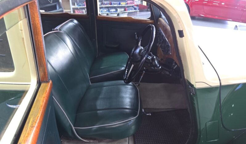 
								Restored 1948 Rover 75 Sports Saloon full									
