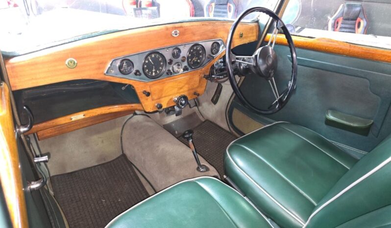 
								Restored 1948 Rover 75 Sports Saloon full									