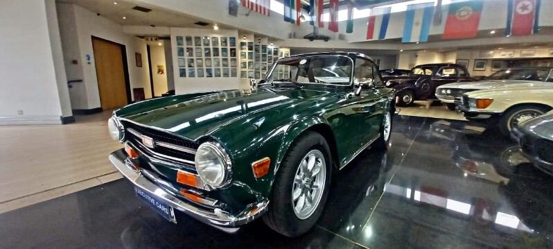 
								Restored 1974 Triumph TR6 full									