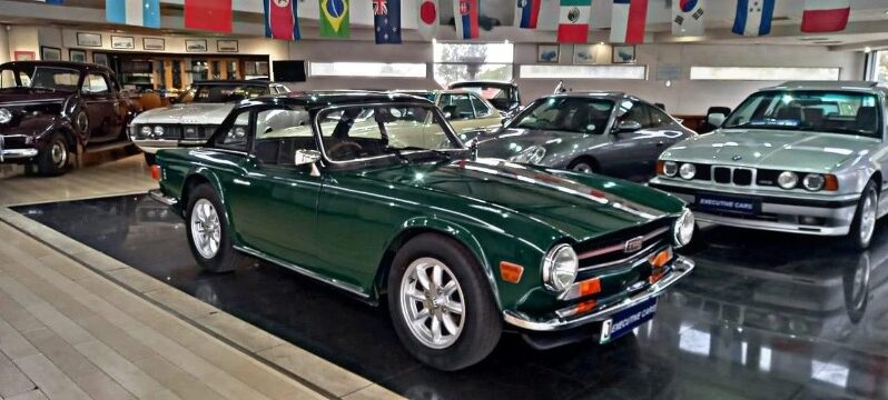 
								Restored 1974 Triumph TR6 full									