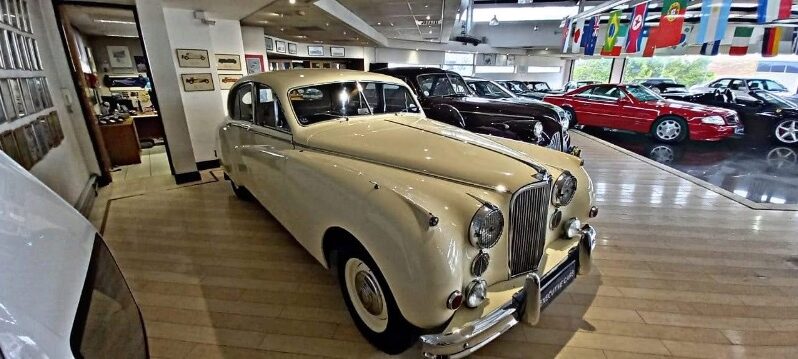 
								Original Condition 1956 Jaguar MK7 full									