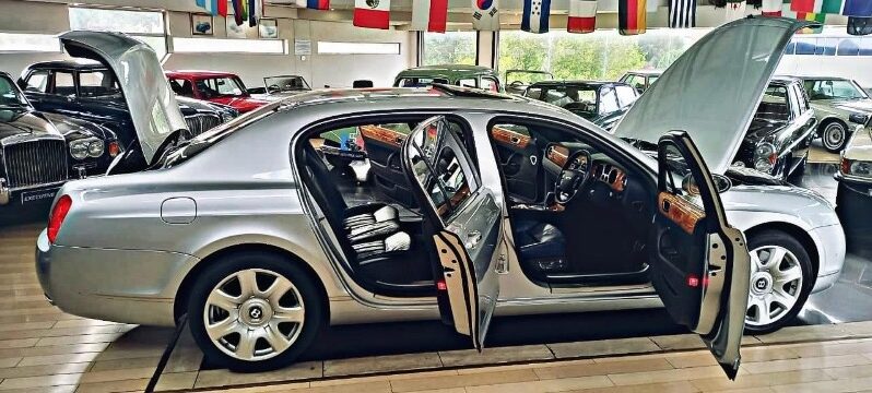 
								Used 2006 Bentley Continental Flying Spur full									