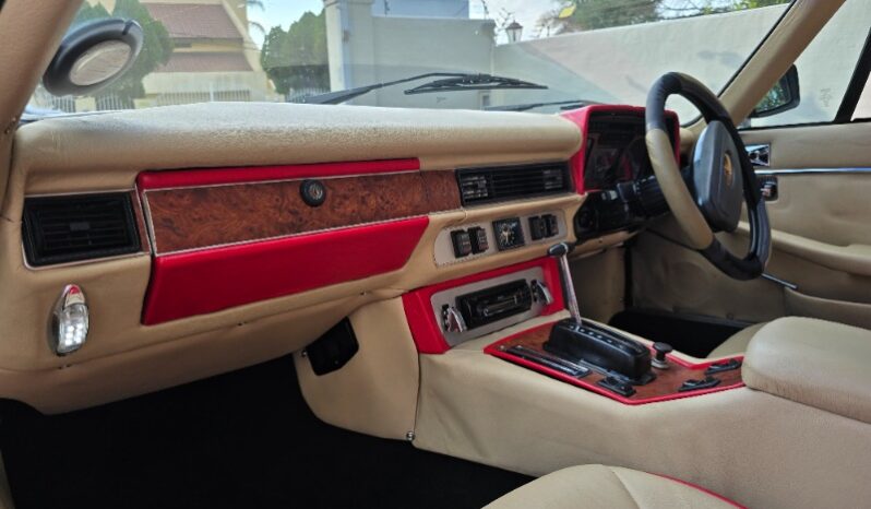 
								Used 1978 Jaguar XJS V8 full									