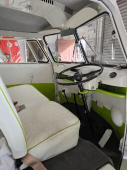 
										Used 1964 Volkswagen Split Window Kombi full									
