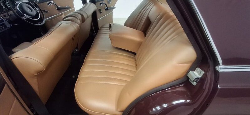 
								Used 1972 Mercedes-Benz W108 280SE full									