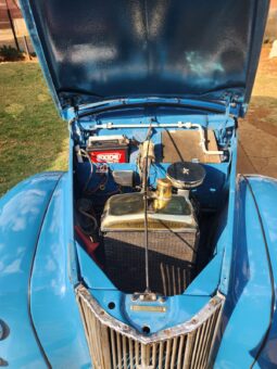 
										1953 Ford Prefect full									