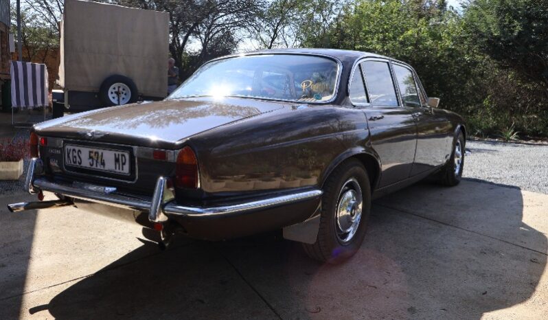 
								Used 1971 Jaguar XJ6 full									