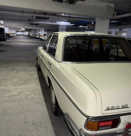 
								Used 1970 Mercedes-Benz 280SE W108 full									