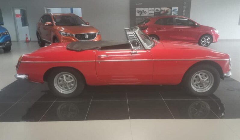 
								Used 1967 MGB Roadster full									