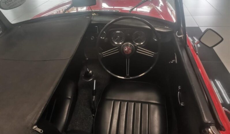 
								Used 1967 MGB Roadster full									