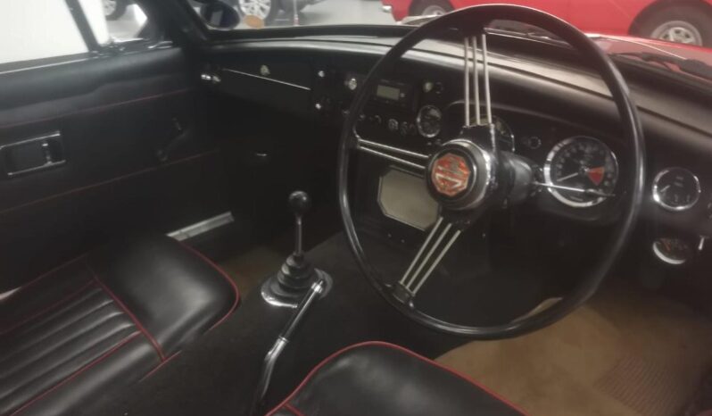 
								Used 1967 MGB Roadster full									
