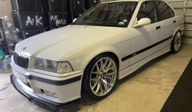 
								1998 BMW E36 318IS AUTO full									