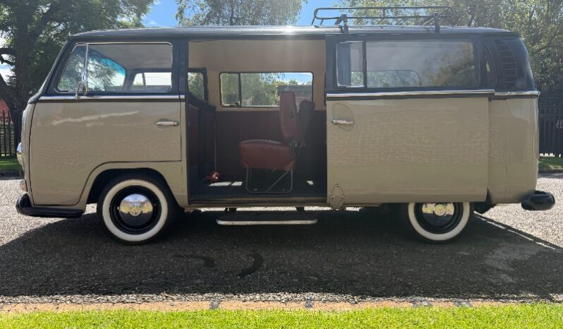 
								Used 1969 Volkswagen Lowlight Kombi Deluxe full									