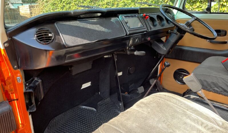 
								Used 1974 Volkswagen 2L Baywindow Kombi full									