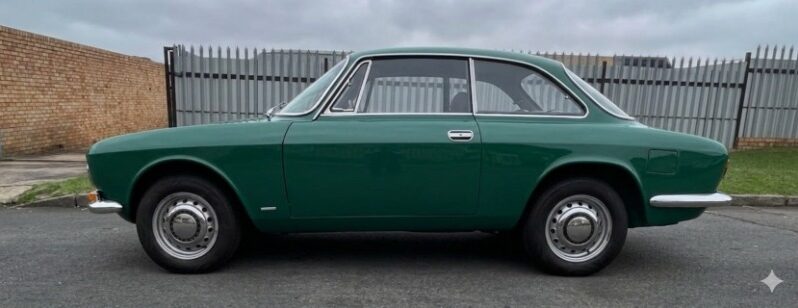 
								1972 Alfa Romeo 105 GTV 1750 full									
