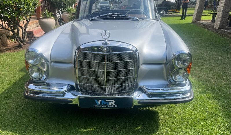 
								Prestine 1966 Mercedes-Benz W111 C220 Coupe full									
