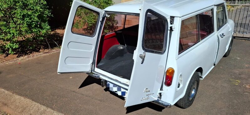 
								Restored 1968 Austin Mini Countryman full									