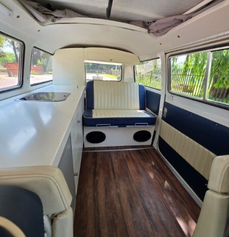 
								Used 1974 Volkswagen Kombi Camper full									
