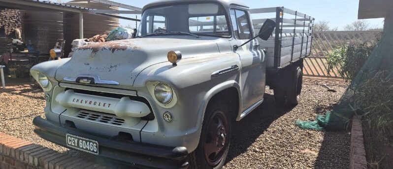 
								Used 1956 Chevrolet 4400 full									