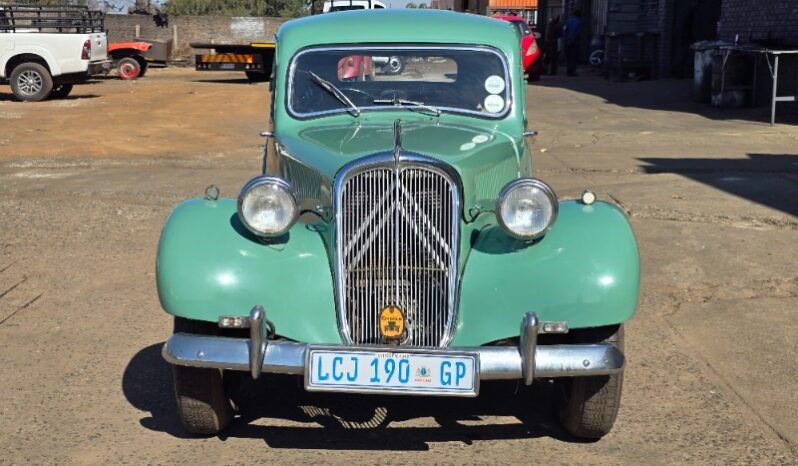 
								Used 1953 Citroen Traction Avant full									