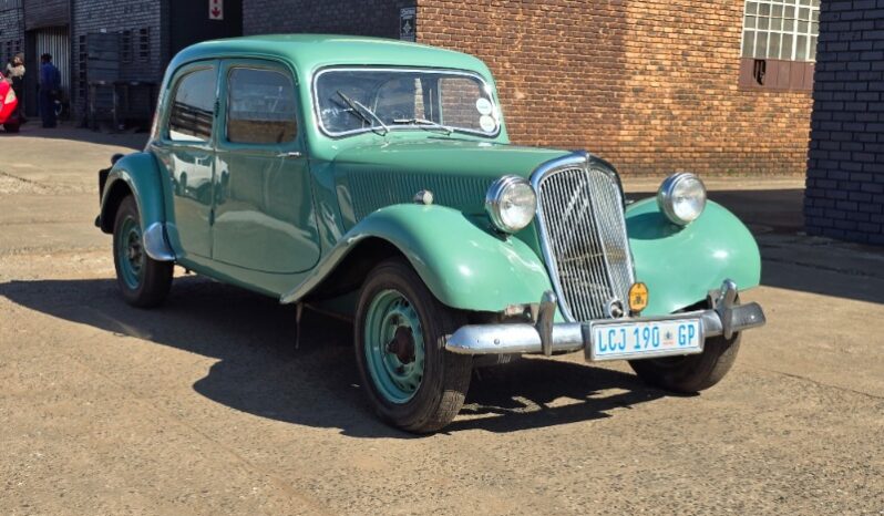 
								Used 1953 Citroen Traction Avant full									