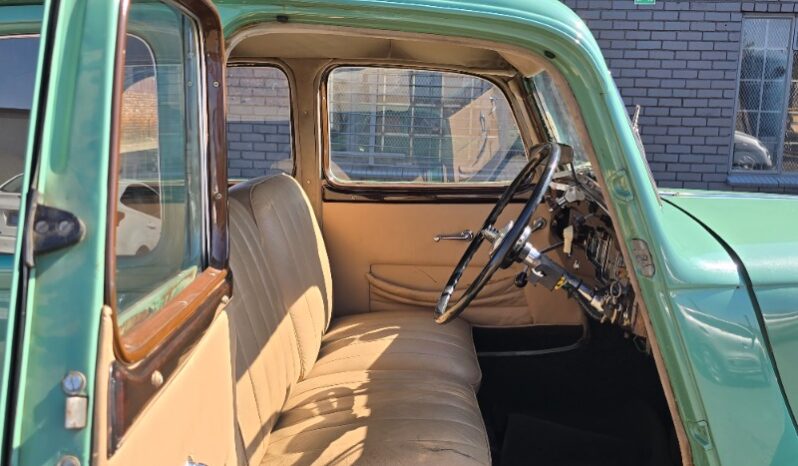 
								Used 1953 Citroen Traction Avant full									