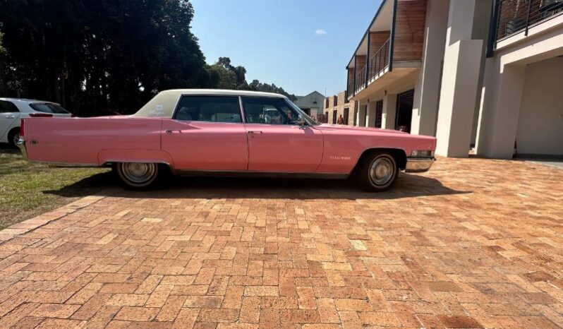 
								Used 1969 Cadillac Fleetwood full									